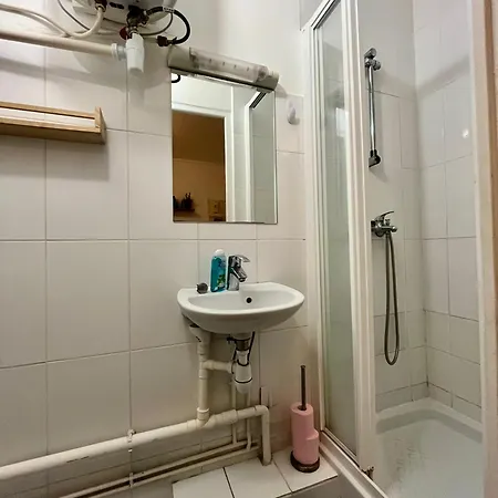 Passy - Tour Eiffel Париж