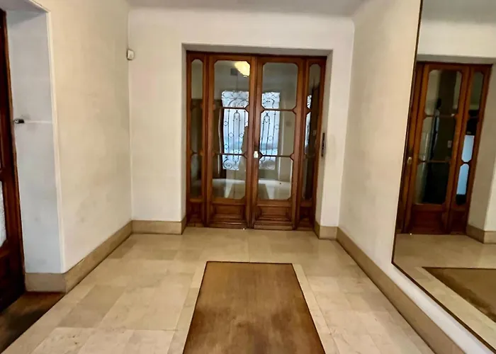 Passy - Tour Eiffel * Paris